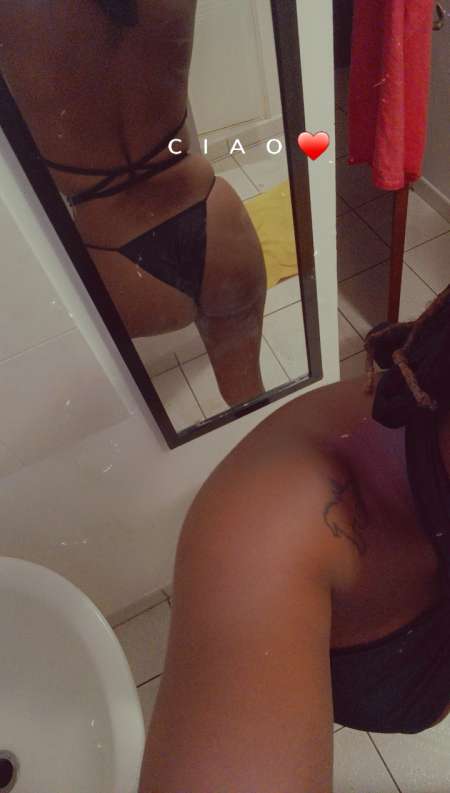  Athéna recherche son sugar daddy