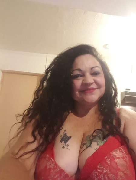 Lola très coquine chaud